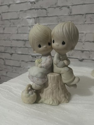 Precious Moments Love One Another Figurine 1978 by Jonathan and David #E-1376