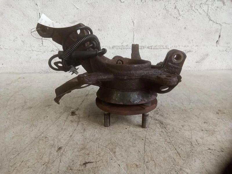 Conjunto de nudillo husillo pasajero delantero derecho Kia Rio 2012-2017 fabricante original Foto 2 de 4