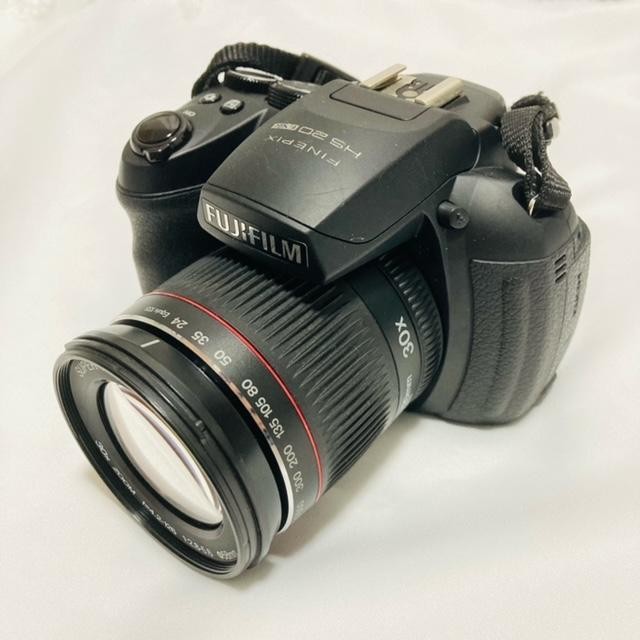 FUJIFILM FinePix HS20EXR Digital SLR camera AA battery