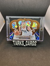 2019-20 Panini Crown Royale Cracked Ice SP Luka Doncic #95  Mavericks Lakers 