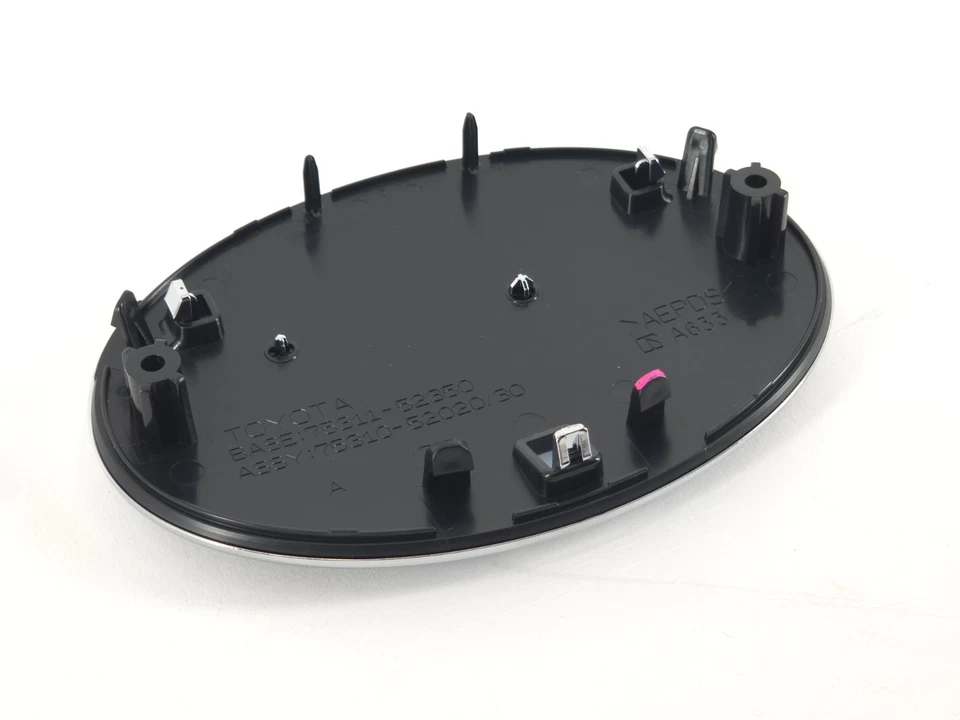 Original OEM Toyota 75310-52030 parrilla delantera emblema insignia 2015-2018 Prius C Foto 3 de 3