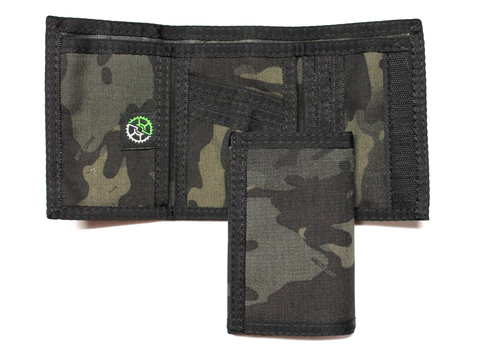 Schwarze Multicam dreifach faltbare Geldbörse Nylon mit 6 Kreditkartenfächern - Made in USA
