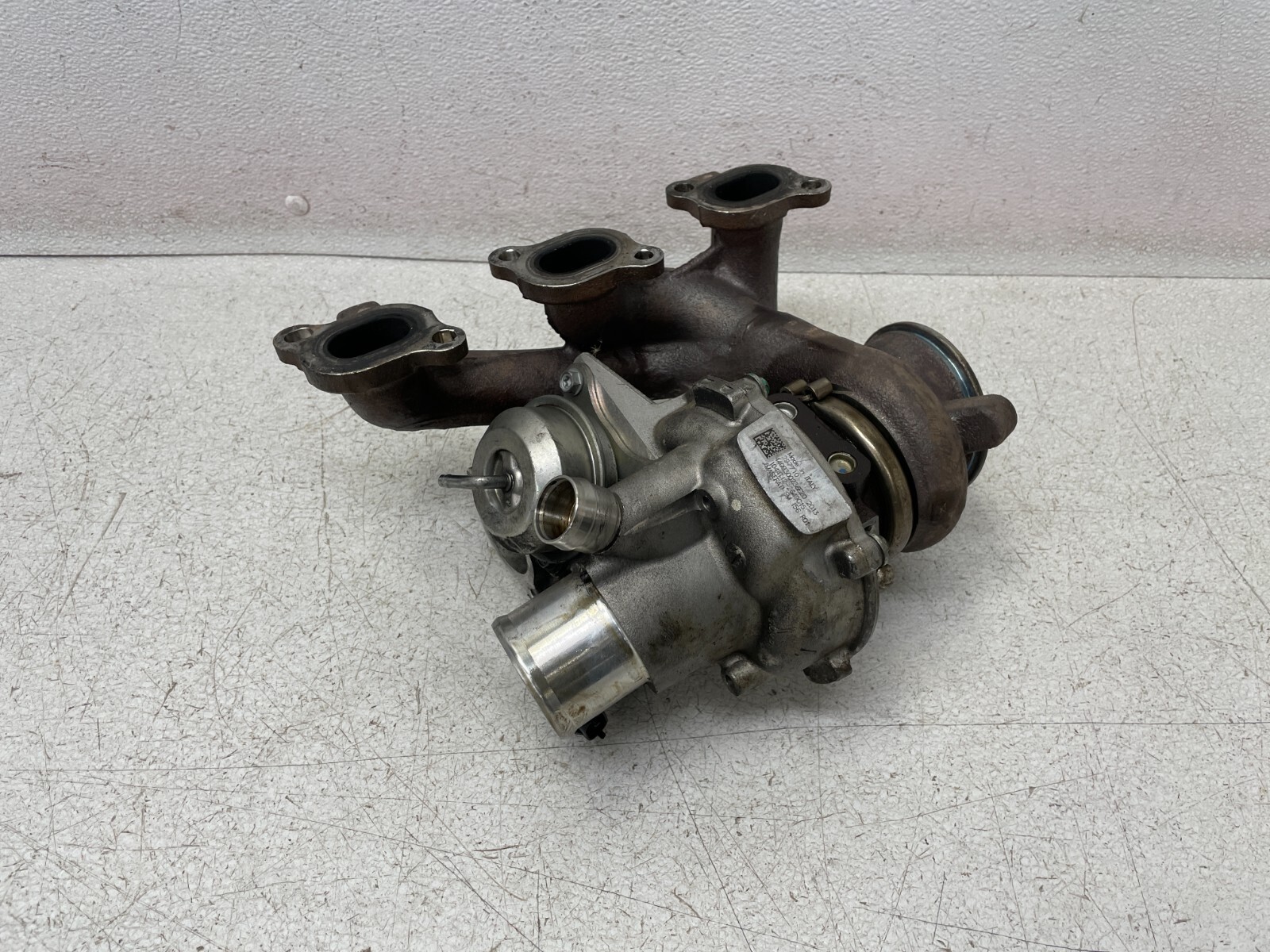 14 15 16 17 Maserati Ghibli 3.0L Right Pass Turbo Turbocharger Manifold 1376 OEM
