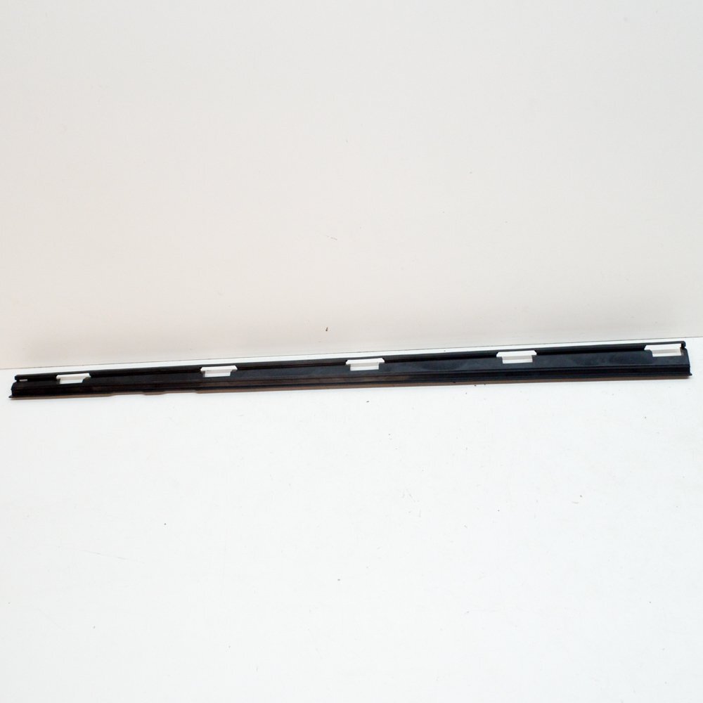 NEW MERCEDES-BENZ GLE W167 FRONT RIGHT SIDE SKIRT BRACKET