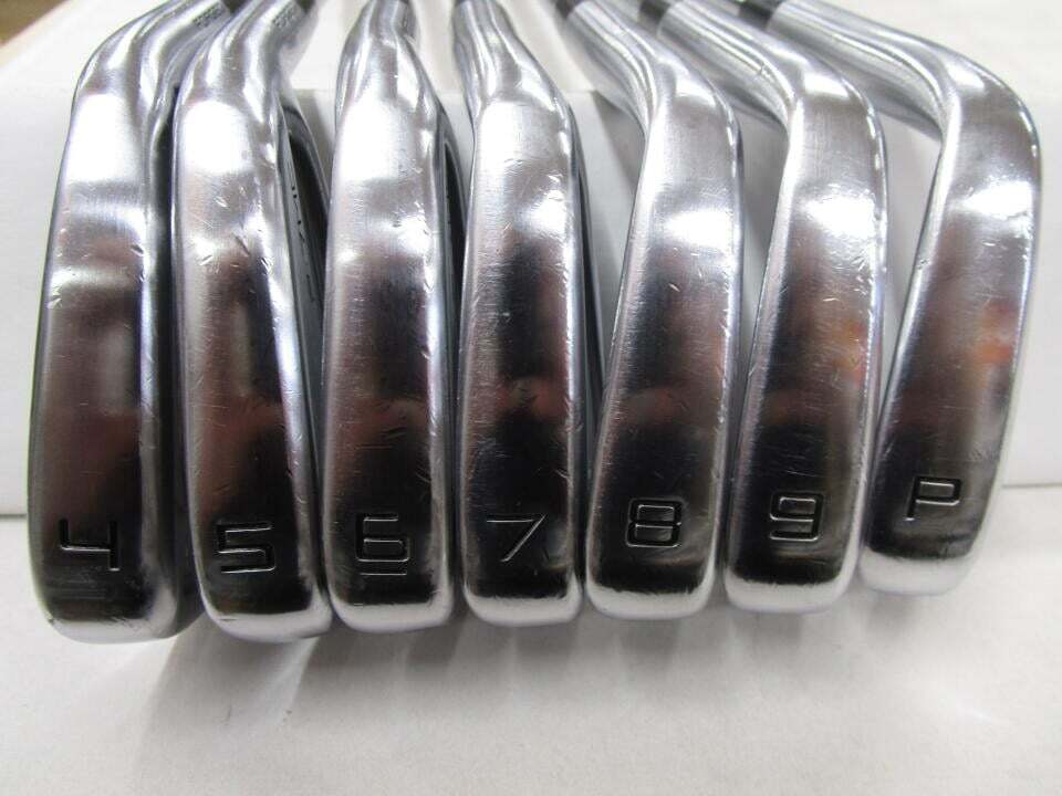 TaylorMade Right Handed Iron Set P.7MC 4-9.P Dynamic Gold EX TaylorMade Right Handed Iron Set P.7MC 4-9.P Dynamic Gold EX