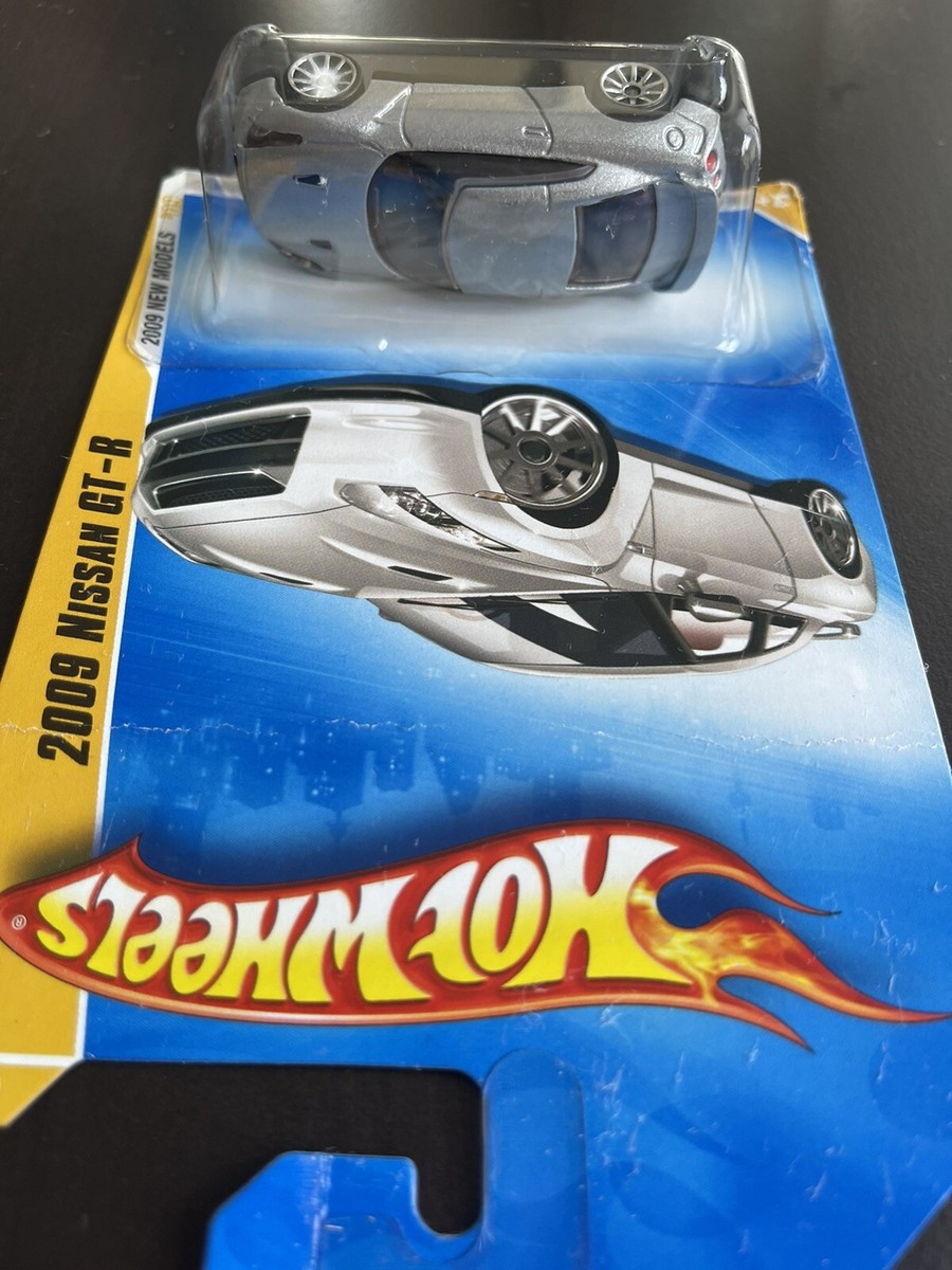 Hot Wheels 2009 Nissan GT-R #1/42 2009 New Models '09 Silver NIB