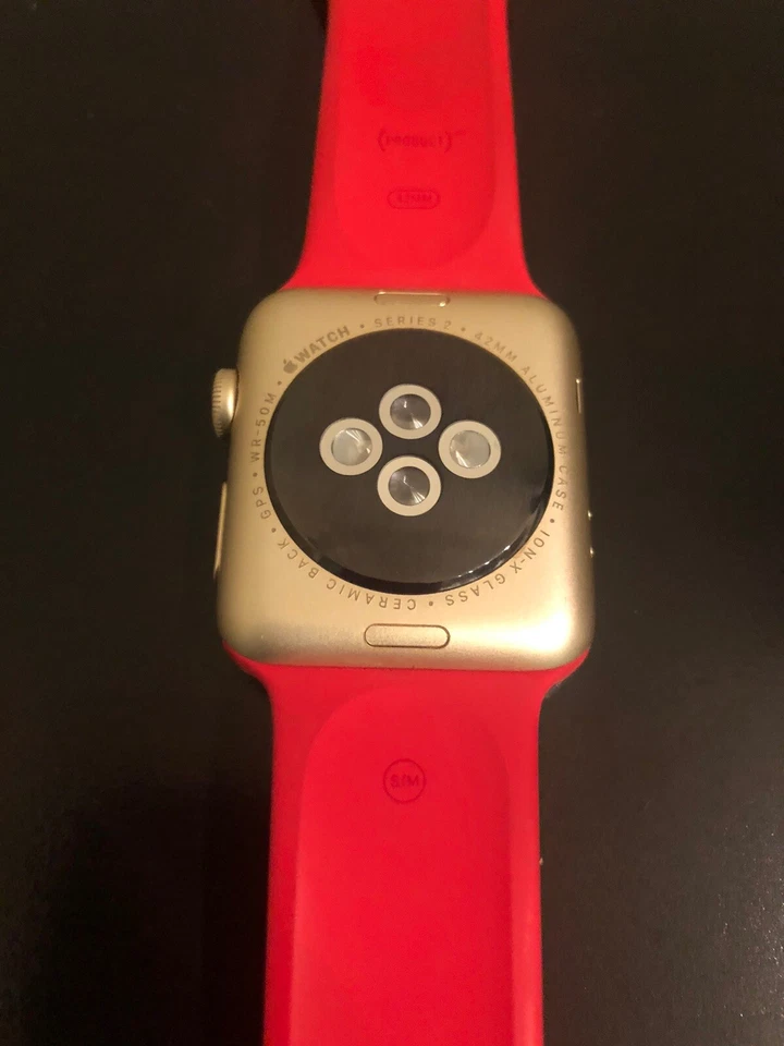 Apple Watch Series 2 42 mm oro rosa (pantalla rota) Foto 3 de 3