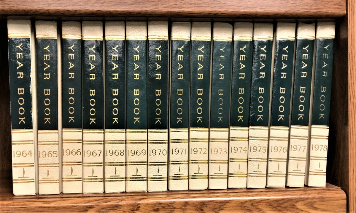 WORLD BOOK ENCYCLOPEDIA Yearbookschoice Of, 46 OFF