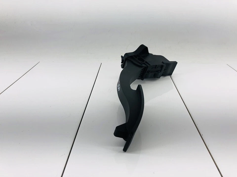 14-19 MERCEDES BENZ CLA250 2.0L L4 MOTOR ACELERADOR PEDAL DE GASOLINA OEM Foto 3 de 4