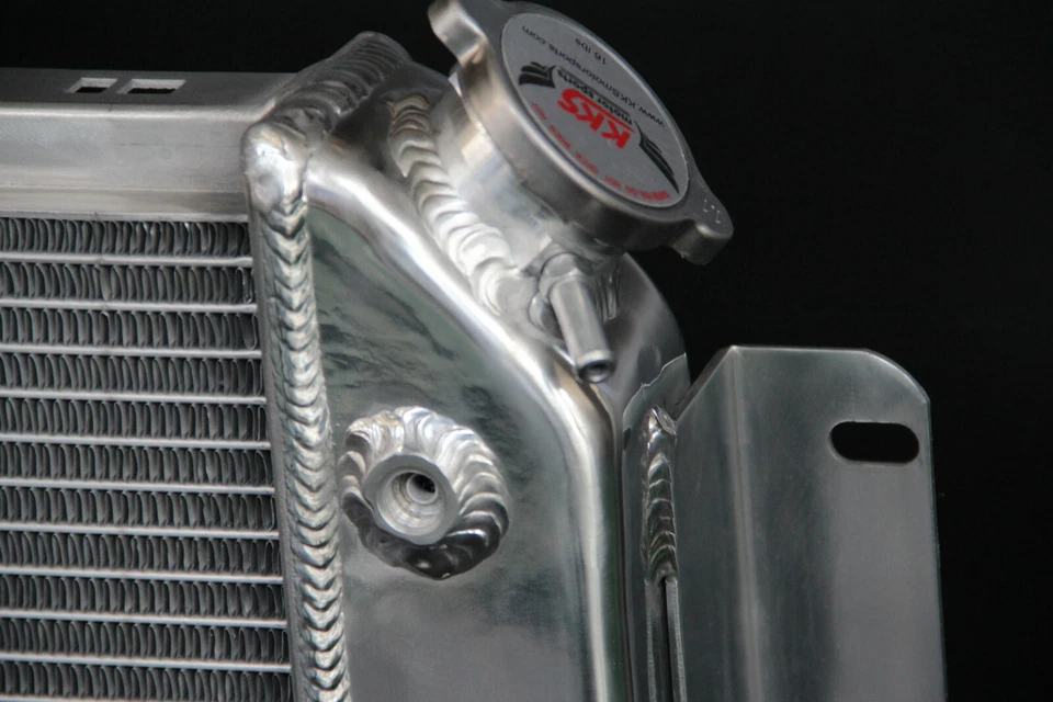 KKS370 3 行散热器 适用于 67-69 雪佛兰 Camaro Pontiac Firebird 大块抛光 — 第 3/4 张图片