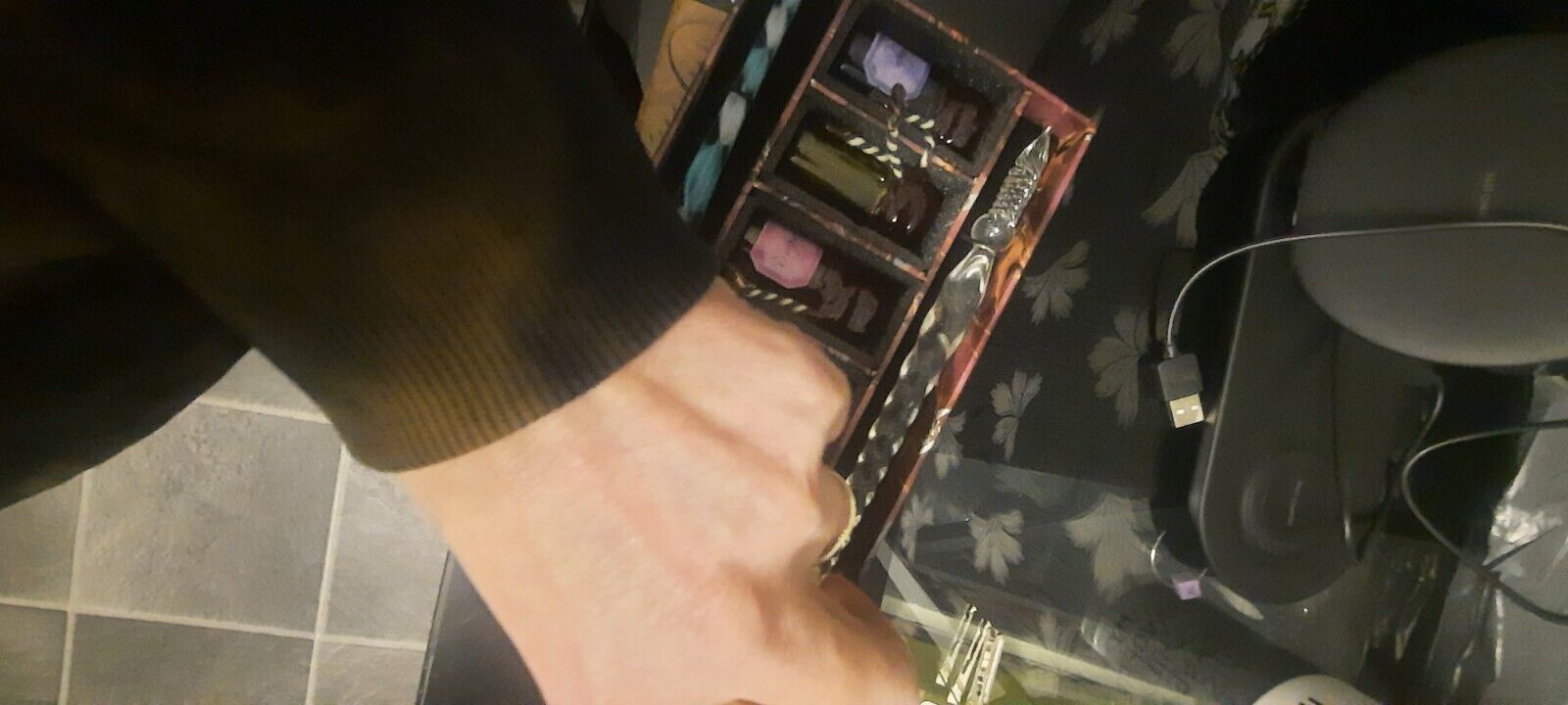 Picture 4 of 7