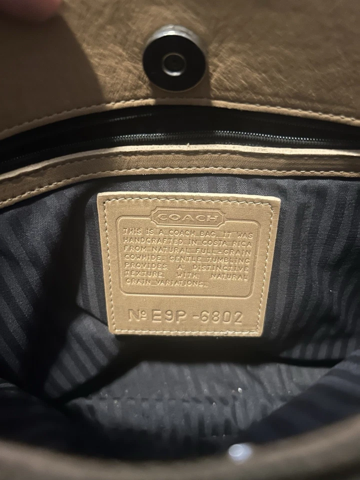 Bolso de hombro Coach Hudson de cuero vintage color tostado granulado Foto 4 de 4