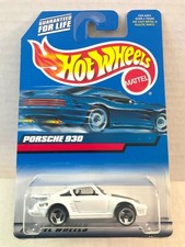 Hot Wheels PORSCHE 930 - 2000 #125 - White, 3-Spoke Wheels, METAL Base