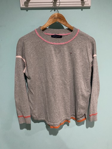 Tommy Hilfiger Women’s XS Gray Crewneck Pullover Sweater