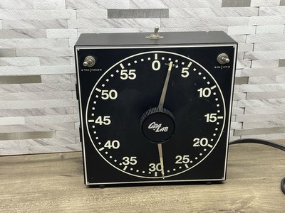 Vintage Gra Lab Glow Darkroom Photo 1 Hour Timer Black Square Model 300 TESTED