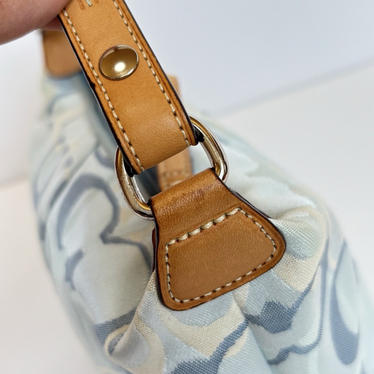 バッグ Coach Blue Optic Signature Canvas Pouch Vintage Coach Optic Signature Classic Pouch Blue Purse