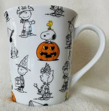 Peanuts Halloween Mug, Charlie Brown, Snoopy, Linus, Lucy, Sally, pumpkins, 2020