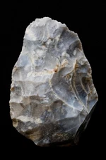 Nice Mousterian Hand Axe in flint, Biface Silex, Indre-et-Loire - France - 90mm