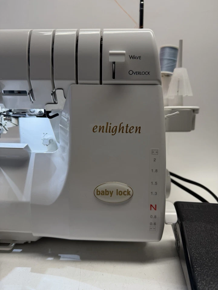 VINTAGE Baby Lock Enlighten Serger | BLE3ATW-2 Made in Japan - Image 2 of 4