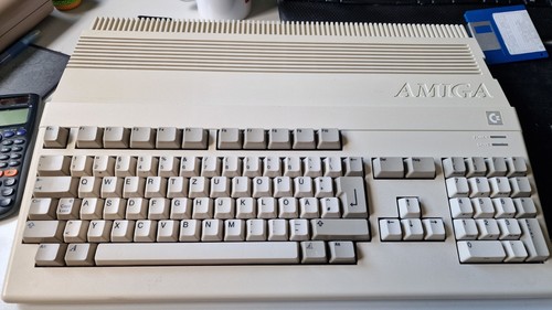 Commodore Amiga 500 Rev 6a, 1mb in OVP Mit Disketten