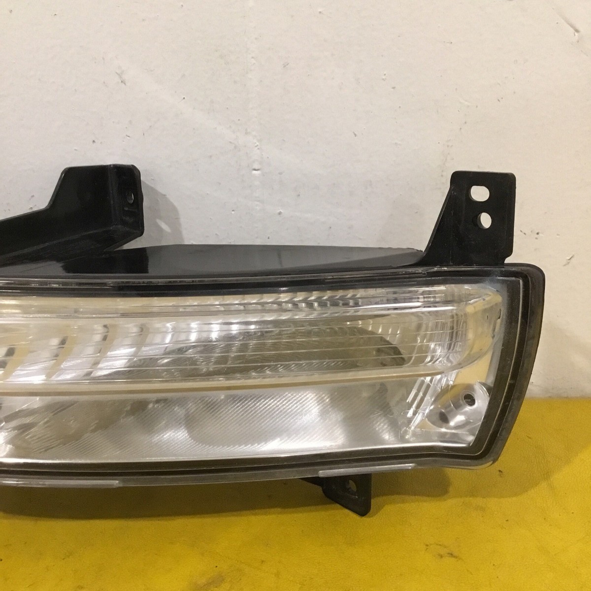 2017-2020 Jeep Compass Right Passenger Side Turn Signal Light 