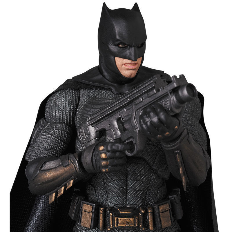 Mafex NO 056 Justice League Batman DC Comic Action Figure Medicom