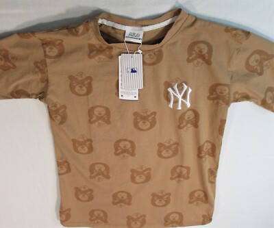 MLB Korea NY Yankees Brown Bear T-Shirt Import Size Small - NWT