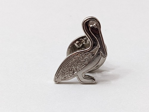 Pelican Lapel Pin Metal Intricate Detailing Retro Bird Silver Tone - Picture 2 of 8
