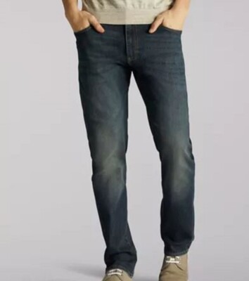 Lee Men's Extreme Motion Straight Fit Tapered Leg Jeans In Maverick Size Choice