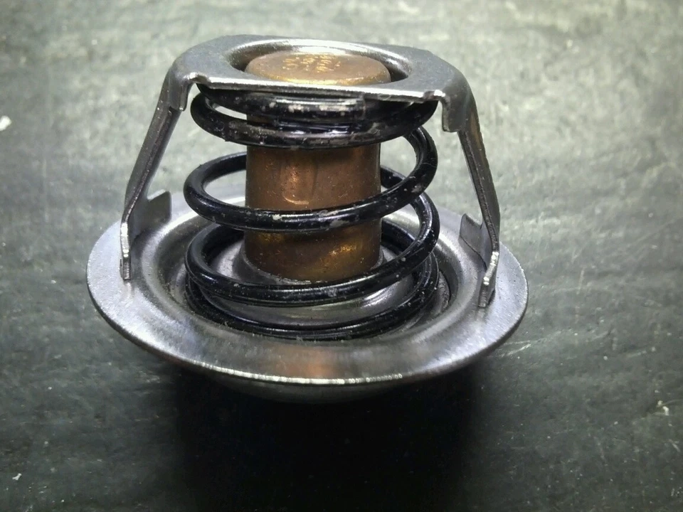 TERMOSTATO CST 15849 SUZUKI CHEVROLET GMC OLDSMOBILE Foto 4 de 4