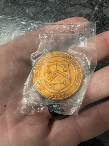 Department of the Treasury 1789 United States Mint Denver Colorado Token Coin - Picture 2 of 2