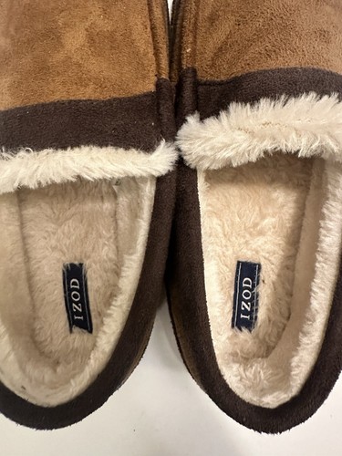 Izod Slippers Mens 8-9 Moccasin Brown Slip On Comfort Casual Low Top Round Toe - Picture 4 of 4