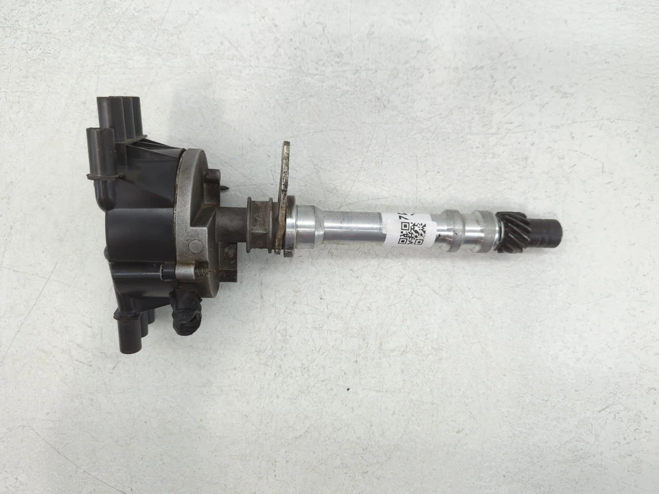 Chevrolet 1500 Engine Ignition Distributor Oem KYJM1 - Image 2 of 4