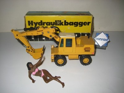 LIEBHERR A 921 SERIE B BAGGER TIEFLÖFFEL MOBIL #2820.11 CONRAD 1:50 OVP