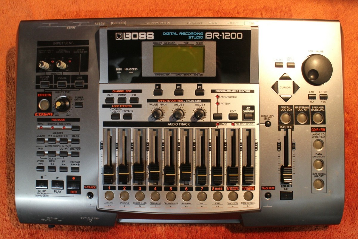 USED BOSS BR-1200CD BR 1200 CD Digital Recording Studio MTR USED BOSS BR-1200CD BR 1200 CD Digital Recording Studio MTR