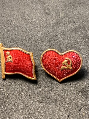 USSR .Russian Soviet Commemorative Pin 70 Years Of  The Formation Of The USSR.