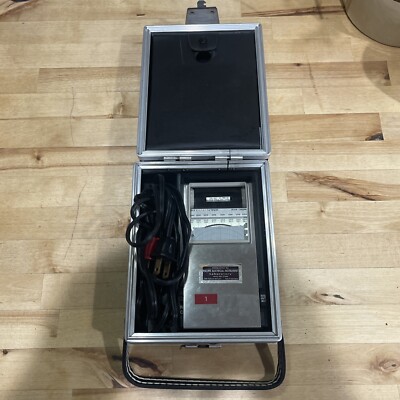 AMPROBE AV3X  115VAC 12''HR VOLTAGE CHART RECORDER VINTAGE