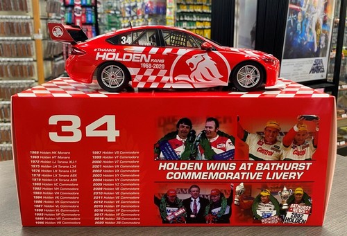 37995 HOLDEN WINS AT BATHURST COMMEMORATIVE LIVERY 1:18 MODEL CAR + FREE PIN - Picture 6 of 7