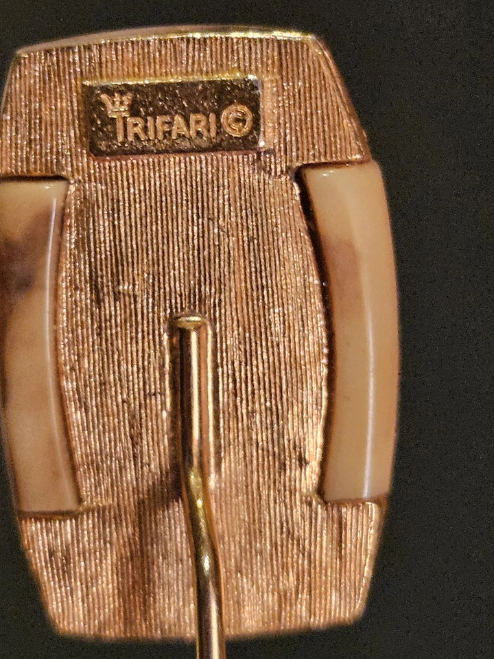 Signed Crown Trifari Gold-tone Stick Pin 1950's RARE 2.3/4" Long - Image 4 of 4