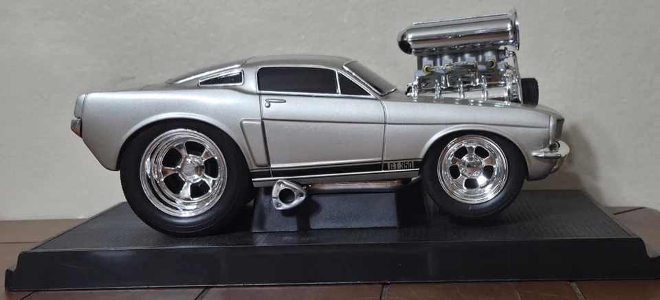 The Original Muscle Machines 1/18 Scale ‘66 Mustang GT 350 Gray/Black Stripe - Image 2 of 4