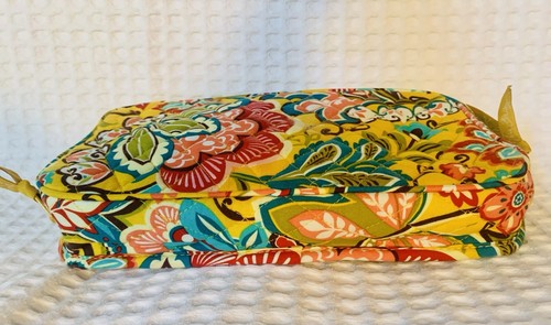 Vera Bradley Provençal Yellow Travel Waterproof Cosmetic Bag NWOT Retired - Picture 4 of 8