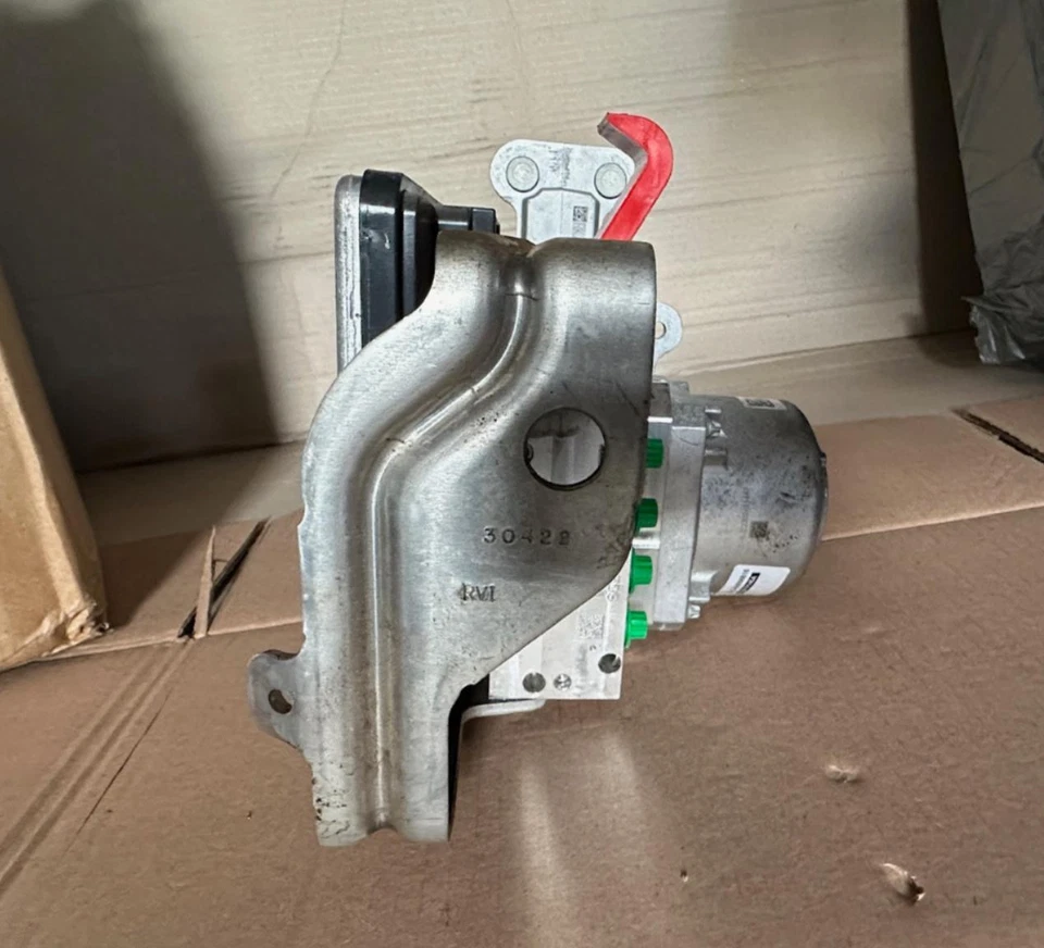 Genuine OEM GM Brake Master Cylinder PN 87815018 87815014 k - Image 4 of 4