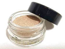 Illamasqua Iconic Chrome Eyeshadow,  Shade: OMG, 5g