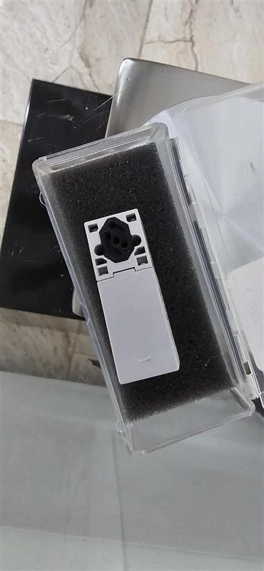 Clippard Solenoid Valve  e3015E-2L024 - Image 4 of 4