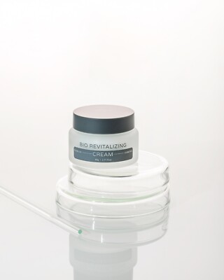 koreanische Kosmetik Bio Revitalisierung Creme Yu.r PRO Nachtcreme