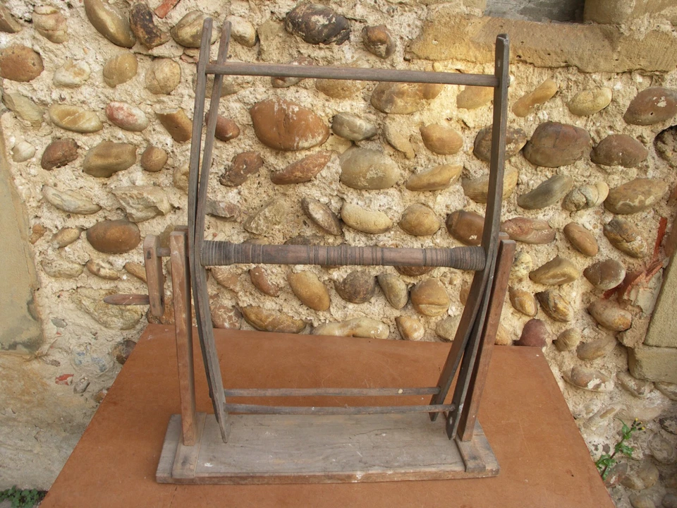 Ancien dévidoir écheveau de laine rouet en bois XIXe siècle décoration - Photo 3/4