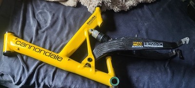 26  Cannondale 50 cm Super V500 Full Suspension Aluminium   Rahmen inkl. Fox
