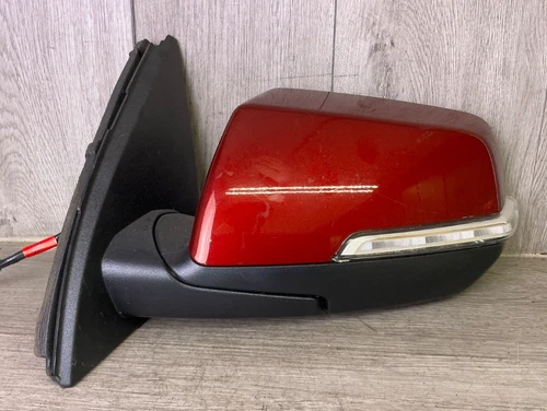 # 2020-2021-2022-2023 GMC ACADIA  SIDE DOOR MIRROR LH DRIVER SIDE  OEM 84840500