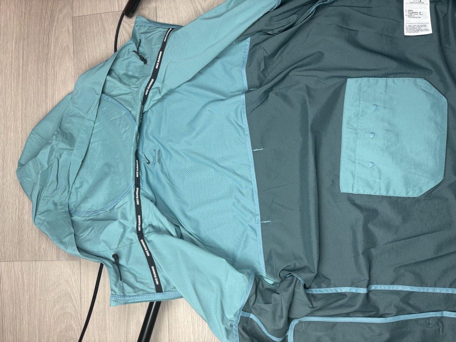 SACAI X NIKE Nike Windrunner 'Mineral Teal' UV Confezionabili Nuove con etichette Taglia S CZ9071 379