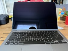 MacBook Air M1 13“ 8GB 256GB